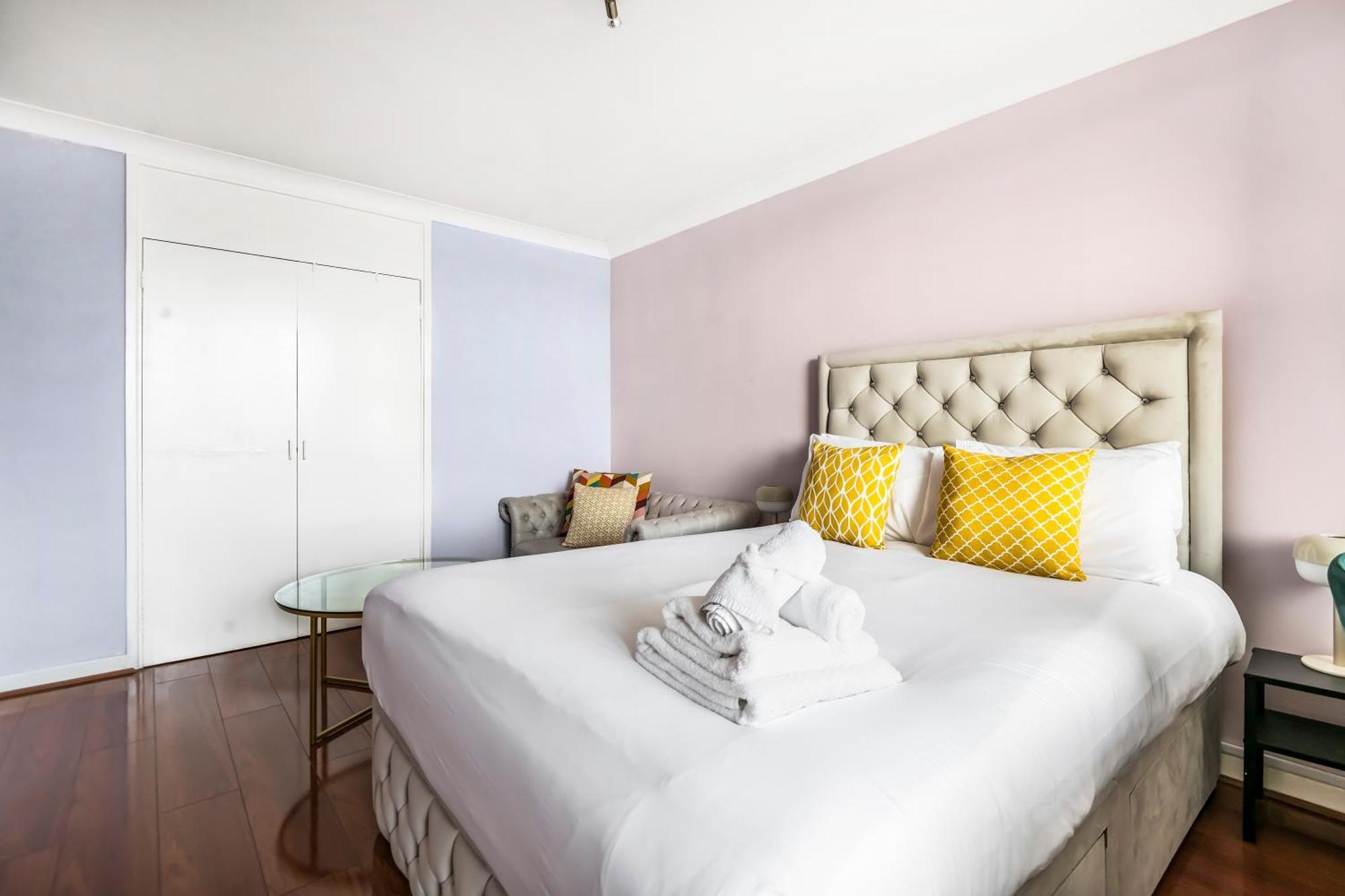 Riverside 3Br With Easy Transport 20Mins To City Centre Londra Dış mekan fotoğraf