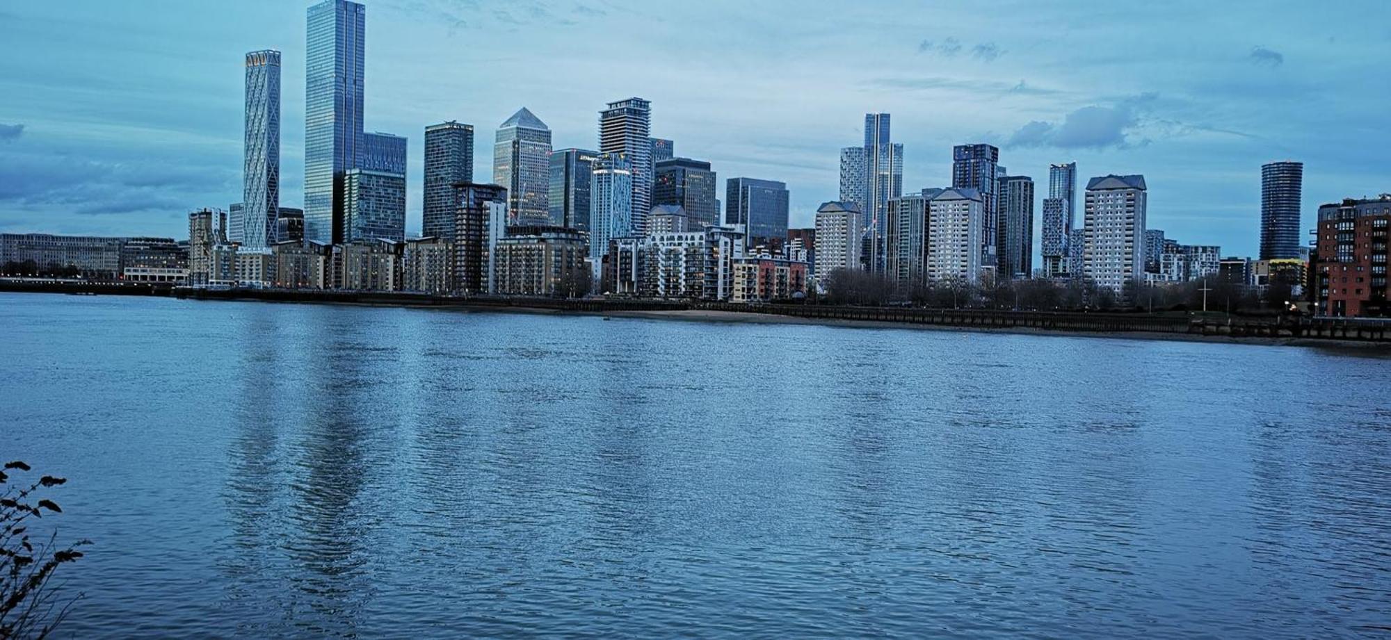 Riverside 3Br With Easy Transport 20Mins To City Centre Londra Dış mekan fotoğraf